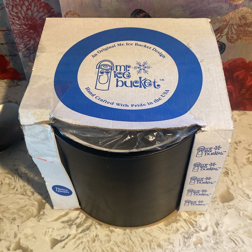 Mr ice bucket faux leather 7.5 W 7.5 H